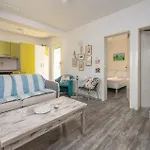 2 Bedroom In *