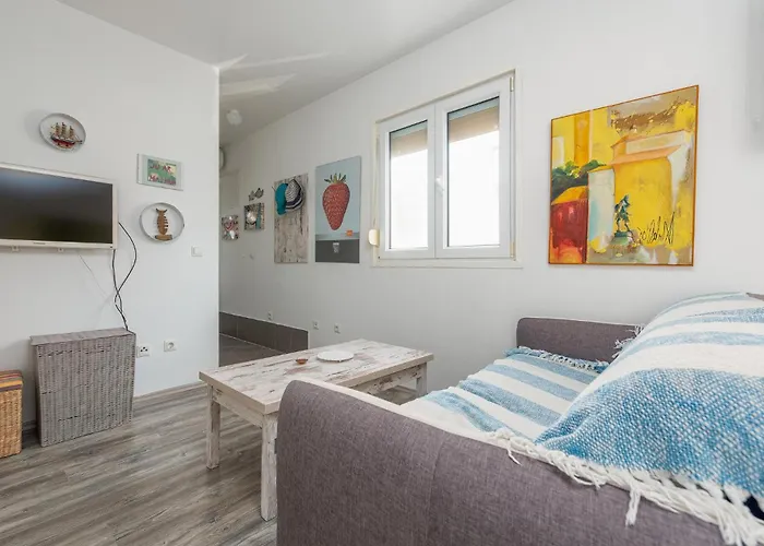 Beautiful In شقة بيتريتْشاني