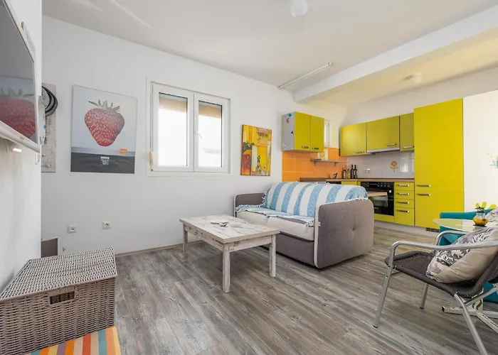 شقة Beautiful In بيتريتْشاني